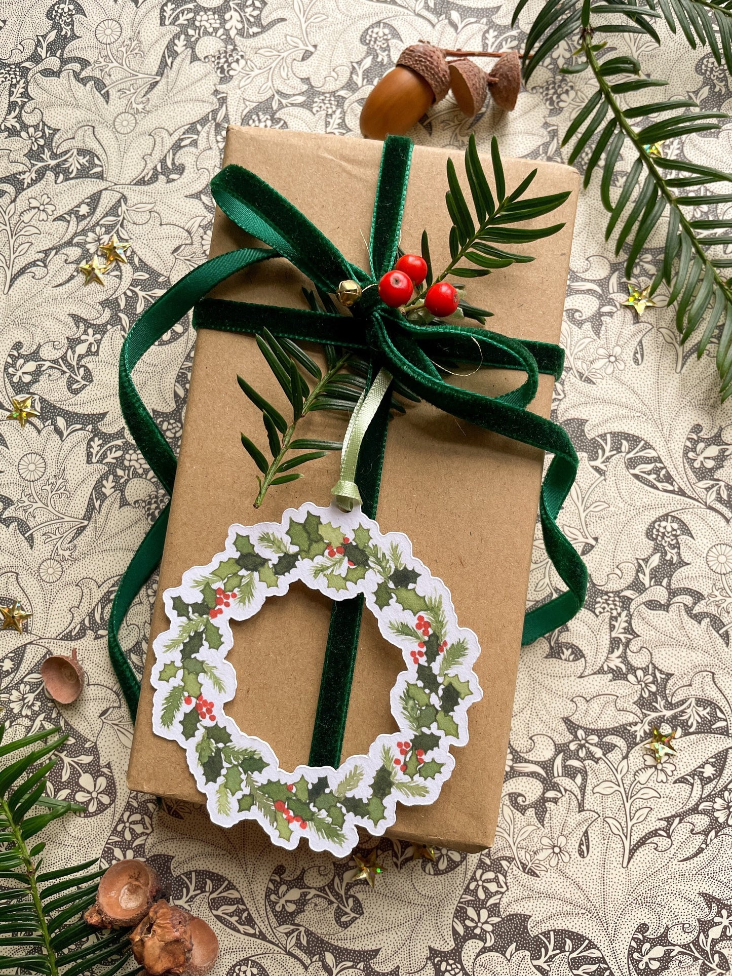 Large Festive Wreath Watercolour Cut Out Christmas Tag set