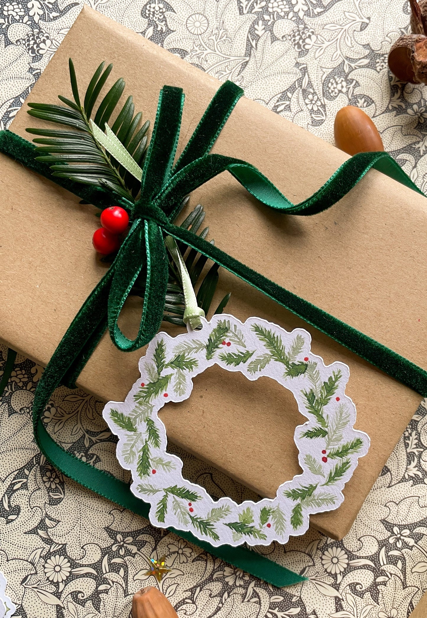 Large Festive Wreath Watercolour Cut Out Christmas Tag set